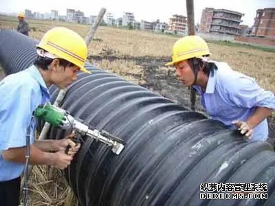 鋼帶增強聚乙烯螺旋波紋管的連接方法——電熱(圖4)