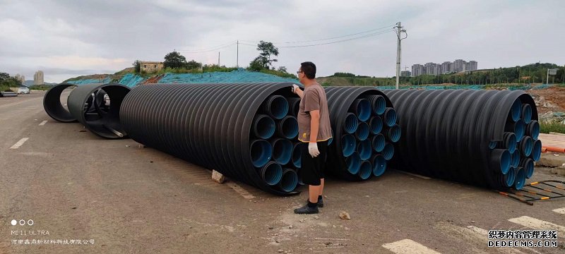 山西晉城1500mmHDPE鋼帶管(圖2)